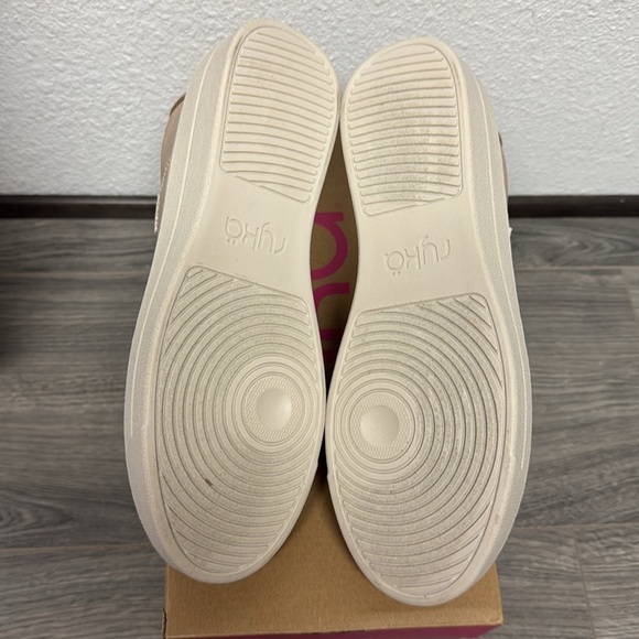 Ryka Made For Women Viv Slip On In Warm Taupe - Picture 4 of 9